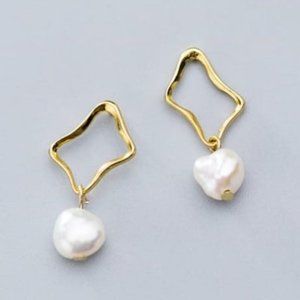 Irregular Pearl Earrings